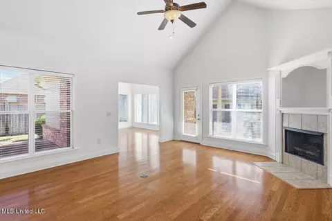 Living - 720 Independence Blvd, Flowood, MS 39232 photo 2 of 6