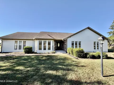 340 Porter Dr, Clarksdale, MS 38614
