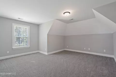 Bedroom - 537 Vinson Rd, Hernando, MS 38632 photo 2 of 5