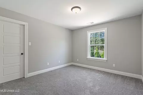Bedroom - 537 Vinson Rd, Hernando, MS 38632 photo 1 of 5