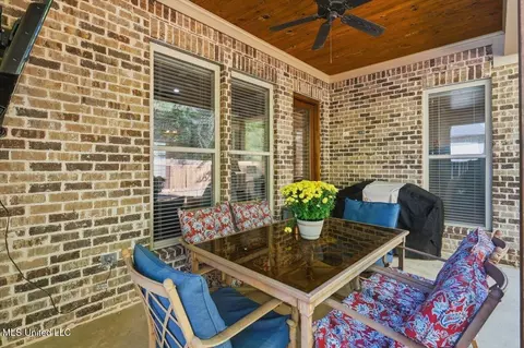 Exterior - 342 Royal Pond Cir, Flowood, MS 39232 photo 4 of 5
