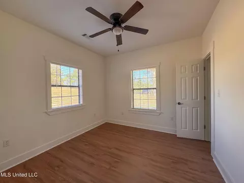 Bedroom - 533 Hudson Rd, Sardis, MS 38666 photo 3 of 7