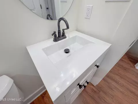 Bath - 533 Hudson Rd, Sardis, MS 38666 photo 16 of 18