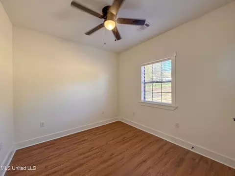 Bedroom - 533 Hudson Rd, Sardis, MS 38666 photo 6 of 7
