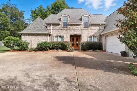 Exterior - 202 Esplanade Dr, Brandon, MS 39047 photo 3 of 11