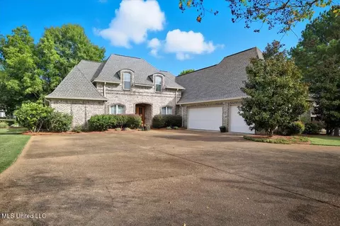 Exterior - 202 Esplanade Dr, Brandon, MS 39047 photo 2 of 11