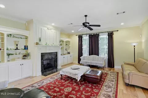 Living - 202 Esplanade Dr, Brandon, MS 39047 photo 1 of 2