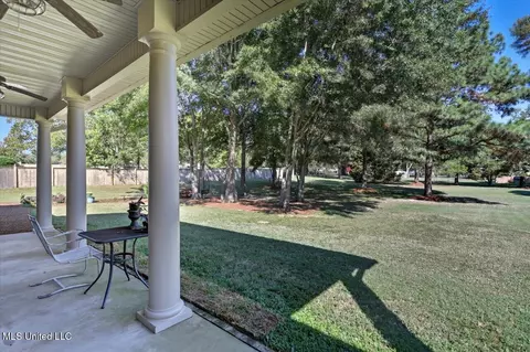 Exterior - 202 Esplanade Dr, Brandon, MS 39047 photo 4 of 11