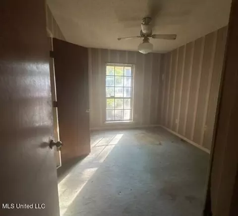 4775 Old Lake Rd, Jackson, MS 39212 photo 6