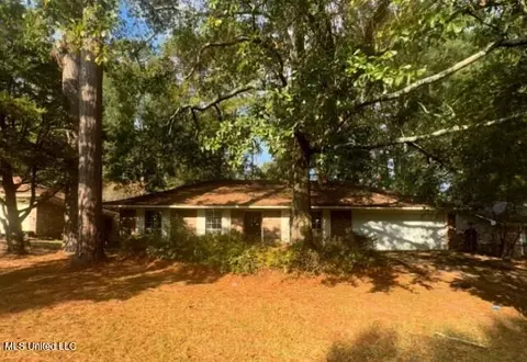 4775 Old Lake Rd, Jackson, MS 39212