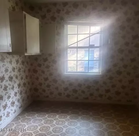 4775 Old Lake Rd, Jackson, MS 39212 photo 5