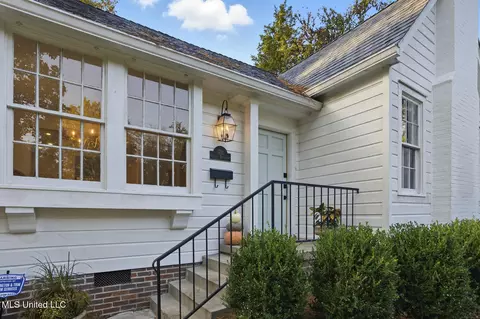 Exterior - 1711 Poplar Blvd, Jackson, MS 39202 photo 4 of 9