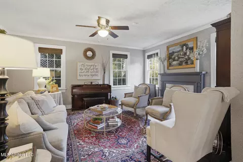 Living - 1711 Poplar Blvd, Jackson, MS 39202 photo 1 of 3