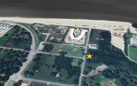 3 Rd Avenue Ave, Pass Christian, MS 39571