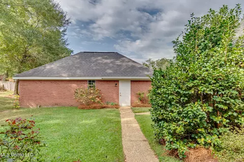 Exterior - 103 Copperridge Dr, Brandon, MS 39042 photo 7 of 10