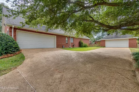 Exterior - 103 Copperridge Dr, Brandon, MS 39042 photo 10 of 10