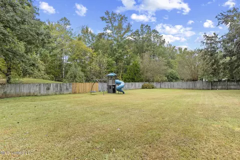 Exterior - 3003 Stonehendge Dr, Brandon, MS 39042 photo 5 of 6