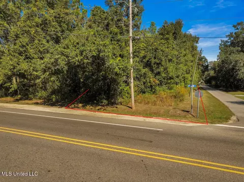 Nicholson Ave, Waveland, MS 39576