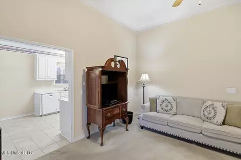 123 Chestnut Dr, Brandon, MS 39047 photo 6