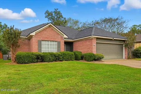 123 Chestnut Dr, Brandon, MS 39047 photo 2
