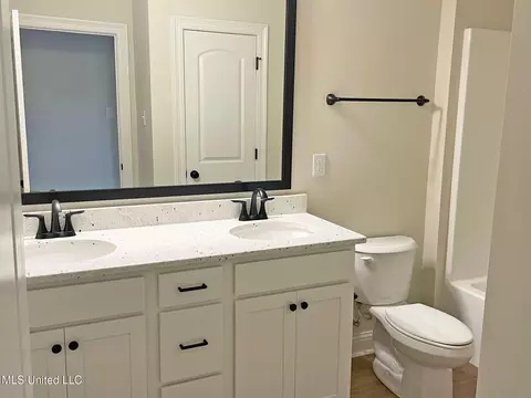 Bath - 20 Cameron Cv, Long Beach, MS 39560 photo 2 of 2