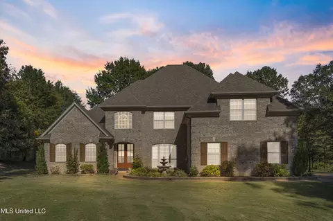 5666 Chessie Dr, Olive Branch, MS 38654