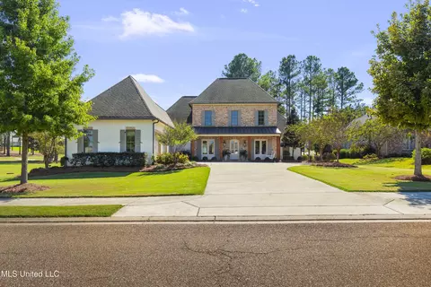 296 Lake Village Dr, Madison, MS 39110