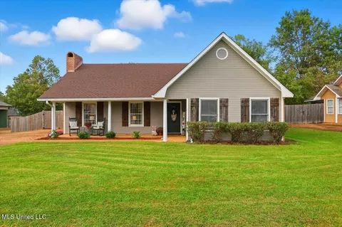 413 Olympic Dr, Flowood, MS 39232