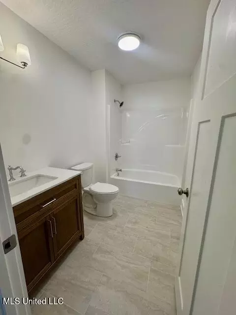 Bath - 188 Manilla St, Lucedale, MS 39452 photo 3 of 3