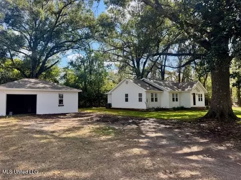 Exterior - 188 Manilla St, Lucedale, MS 39452 photo 2 of 2
