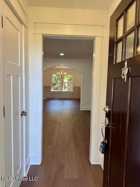 Entry Way - 188 Manilla St, Lucedale, MS 39452 photo 1 of 2