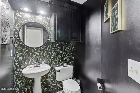 Bath - 59 Napoleon Cir, Brandon, MS 39047 photo 1 of 5