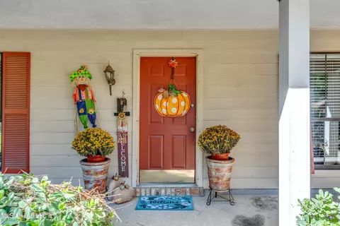 112 Wildwood Ln, Brandon, MS 39047