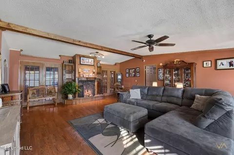 32 Kipper Dr, Moselle, MS 39459 photo 9