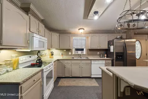 32 Kipper Dr, Moselle, MS 39459 photo 14