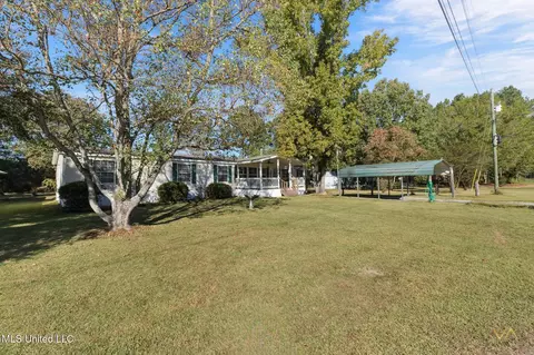 32 Kipper Dr, Moselle, MS 39459 photo 2