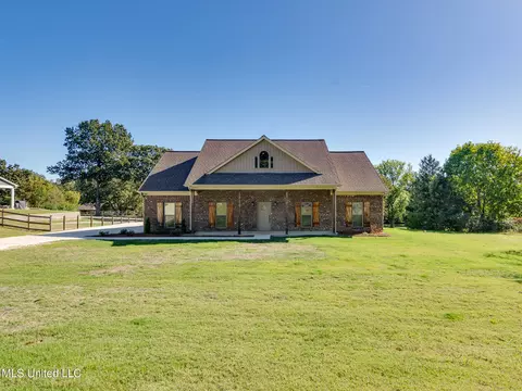Exterior - 950 S Malone Rd, Hernando, MS 38632 photo 3 of 11