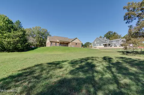 Exterior - 950 S Malone Rd, Hernando, MS 38632 photo 8 of 11