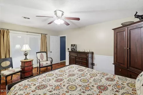 Bedroom - 43 Sunline Ct, Brandon, MS 39042 photo 2 of 4