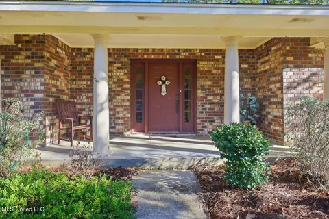 Exterior - 43 Sunline Ct, Brandon, MS 39042 photo 3 of 8