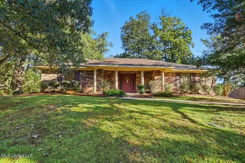 43 Sunline Ct, Brandon, MS 39042