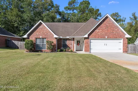 14342 Oak View Cir, Vancleave, MS 39565
