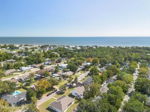 View/Area - 111 Driftwood Dr, Long Beach, MS 39560 photo 4 of 4
