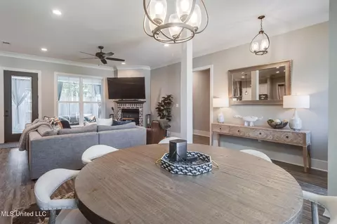 Dining - 111 Driftwood Dr, Long Beach, MS 39560 photo 2 of 2