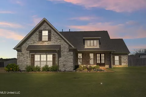 309 Garrison Dr, Senatobia, MS 38668