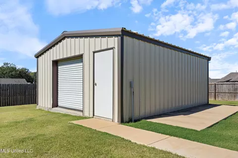 309 Garrison Dr, Senatobia, MS 38668 photo 8