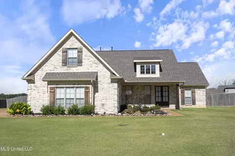 309 Garrison Dr, Senatobia, MS 38668 photo 3