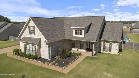 309 Garrison Dr, Senatobia, MS 38668 photo 6