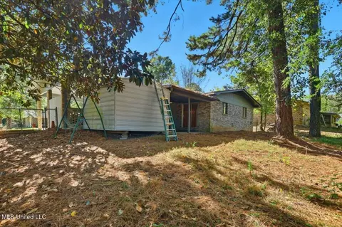 Exterior - 2372 Upper Dr, Pearl, MS 39208 photo 5 of 5