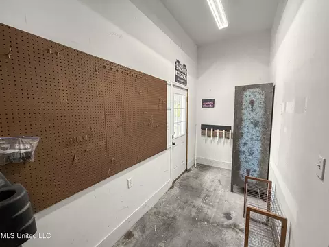 Other - 1122 Lakeview Dr, Summit, MS 39666 photo 12 of 15